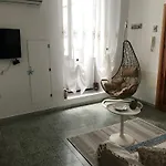 Casa Laura Nyaraló Monopoli